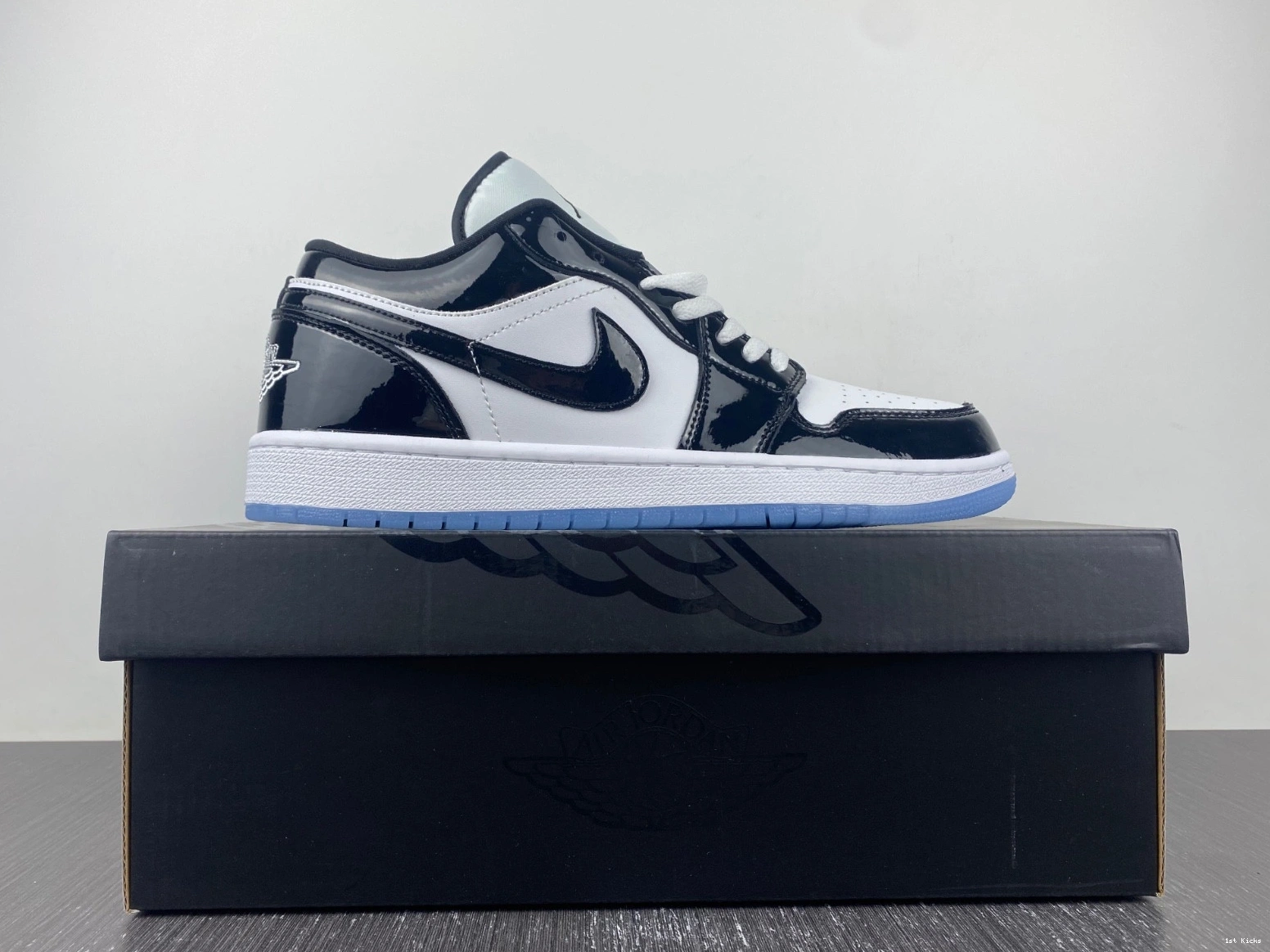 Jordan - Low 1 Concord DV1309-100 SE 0131